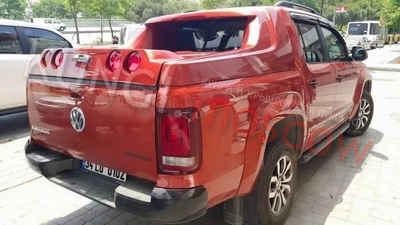 Крышка кузова Euroline Grandbox на Volkswagen Amarok (2010-) в цвет кузова ― Кунги и тюнинг для пикапов в Москве