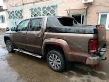 Крышка Grandbox для пикапа VW AMAROK с задними фонарями окрашенная в цвет