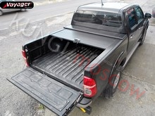 Крышка VW Amarok сдвижная, типа рольставни с дугой из 2-х труб с защитой стекла Deluxe