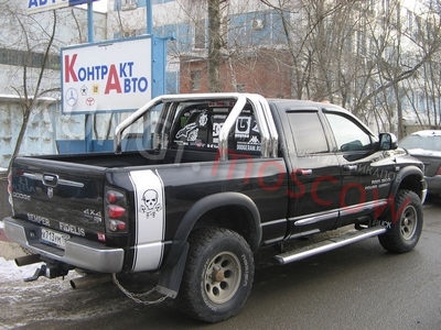 Дуга в кузов пикапа Dodge RAM 1500 Quad Cab/Extra Cab 2006-2014 г.в. из 3-х труб d.90 мм. ― Кунги и тюнинг для пикапов в Москве