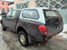 Кунг Mitsubishi L200 Triton, окрашенный в цвет