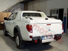 Крышка Fullbox для пикапа Mitsubishi L200 Triton черного цвета