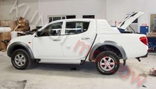 Крышка Fullbox для пикапа Mitsubishi L200 Triton черного цвета