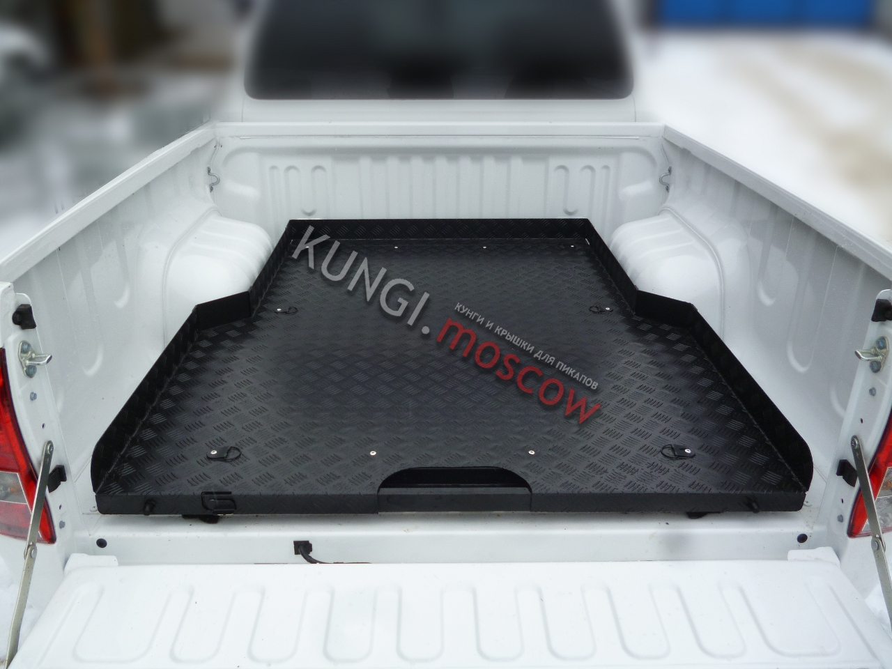 Платформа грузовая выкатная Toyota Hilux Revo (2015- двойная кабина, короткий кузов) АВС-Дизайн ABC.TOHIL.CS.06