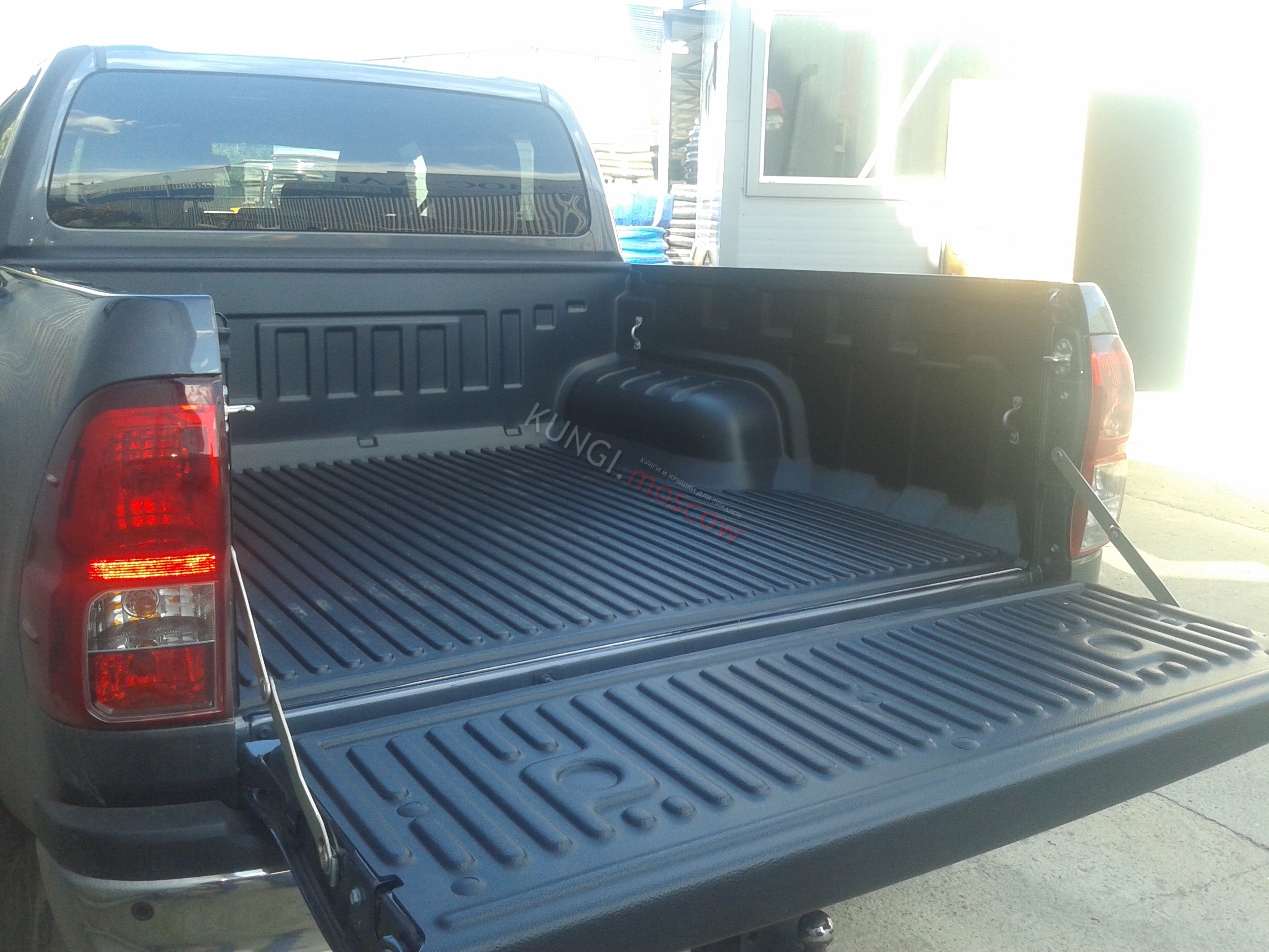 PROFORM для Toyota Hilux (Новая Зеландия) (1) 