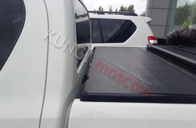 Жесткая трехсекционная крышка кузова для Toyota Hilux (1) 